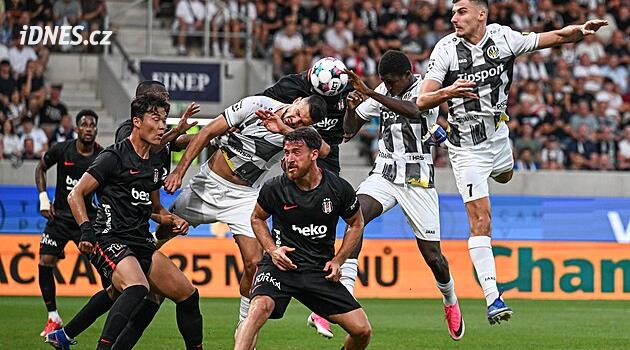 ONLINE: Besiktas - Hradec Kr., za domácí hraje Černý, hosté musí dotahovat
