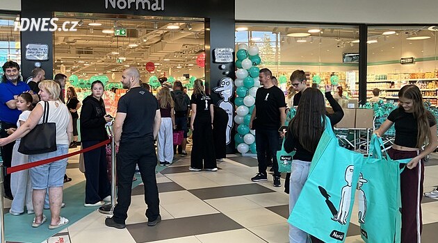 Jen s několikadenní pauzou se Pražané dočkali druhé pobočky dánského řetězce drogerie Normal