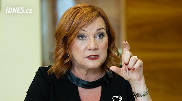 Koalice znovu prosadila EET. Pokus vyjmout z ní bezhotovostní platby Senátu nevyšel