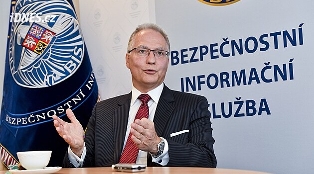 Rusko může napadnout NATO v řádu měsíců, řekl šéf BIS Koudelka britskému listu The Guardian