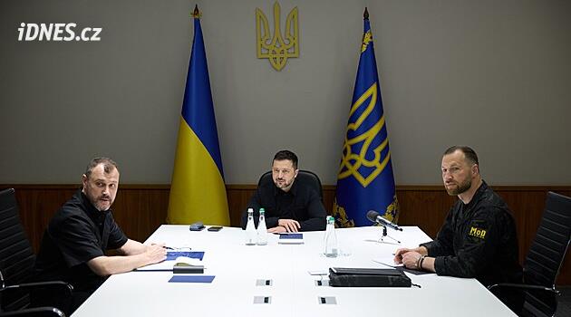 Ukrajina armáda hlásí úspěch. Od ledna osvobodila 745 kilometrů, sdělil Zelenskyj
