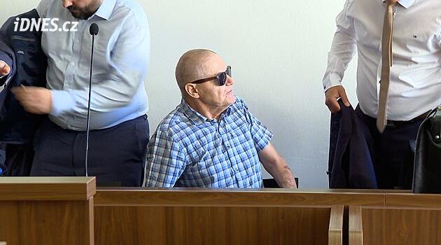 Proč není ve spise vše? Soudce v korupční kauze urguje policii, chybějí mu materiály