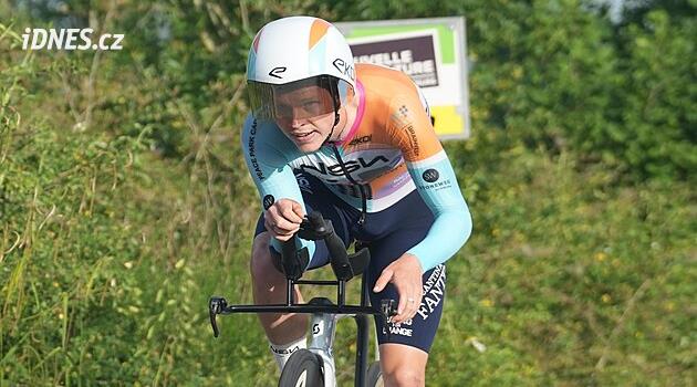 Další závodní tragédie. Zemřel cyklista Tarling, devatenáctiletý bratr hvězdy Ineosu