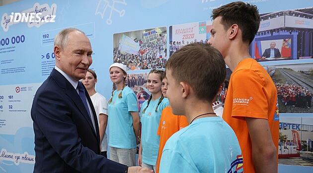 Přijel Putin, benzin prudce zlevnil. Odjel Putin, benzin prudce zdražil