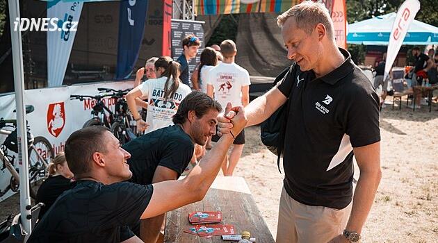 Charitativní běh i autogramiády. Sportovní park načal druhou polovinu