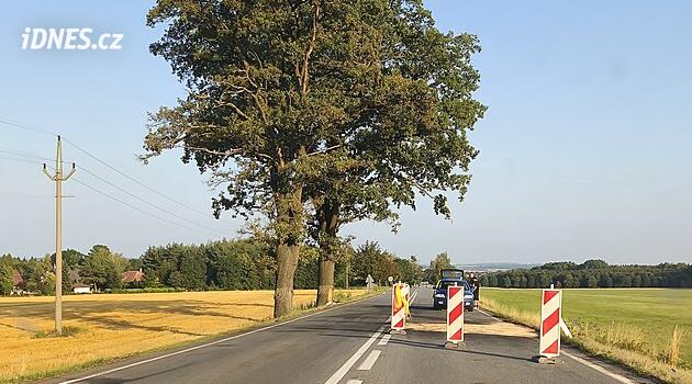 Tragický víkend na Svitavsku. V autě uhořel řidič, další noc zemřel i cyklista