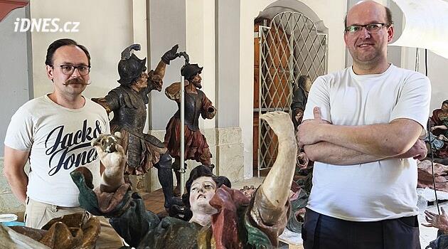 Návrat po čtyřech desetiletích. Vzácné barokní sochy míří z Vraclavi zpět na Králicko