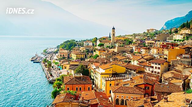 Svatyně ve skále, hory bez davů. Okolí Lago di Garda ukazuje druhou tvář Itálie