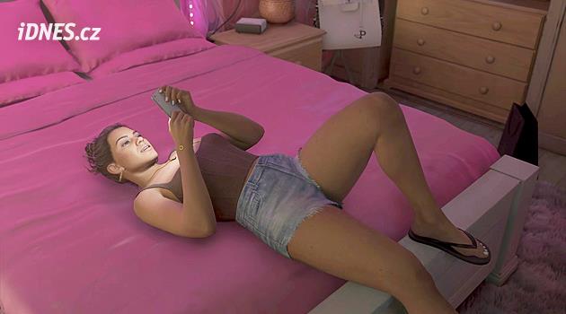 Hrdinku GTA svlékl donaha. Teď vyhrožuje, že celou hru uvolní na internet