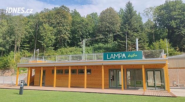 Nové Město nad Metují otevře biotopovou plovárnu i bistro. Návštěvníky usadí na travní koberec