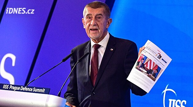 Babiš navrhl protiraketový Euro Patriot. Možná jsem naivní, řekl a kritizoval, že se málo mluví o míru