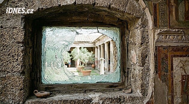 Proměny oken napříč staletími: Od olověných vitráží po chytré sklo