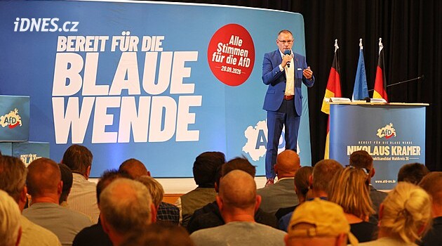 AfD má v celoněmeckém průzkumu poprvé 30 procent, Merzově CDU dál utíká