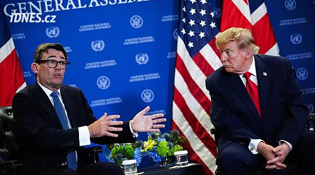 Británie po Trumpově tlaku přehodnotí „hroznou“ dohodu o Čagoských ostrovech, Burnham přitakal