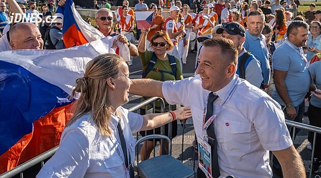 Pražští tramvajáci jsou nejlepší v Evropě. Soutěžili v přesnosti zastavení či couvání