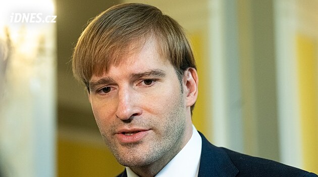 Vakcínu na covid dál nebude kupovat stát, úhradu posoudí SÚKL, řekl Vojtěch