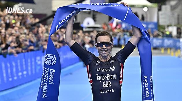 Triatlon ve Varech ovládla Taylorová-Brownová, z Češek byla nejlepší Přikrylová