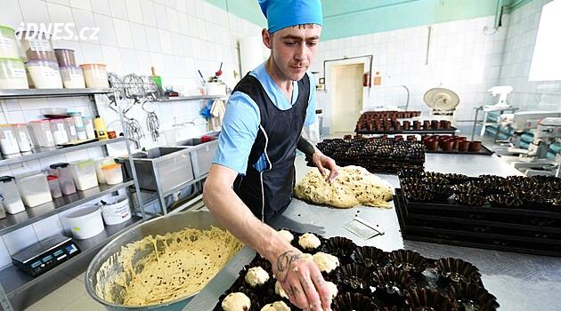 Novodobý gulag. Rusko nahrazuje vylidněné věznice nucenými pracemi, byznys kvete