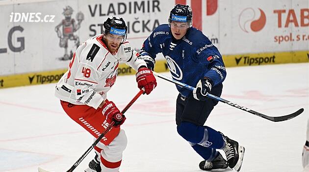 Zakopl o rozhodčího, přišel o puk a soupeř rozhodl. Sudí je součást hry, smutní v Plzni