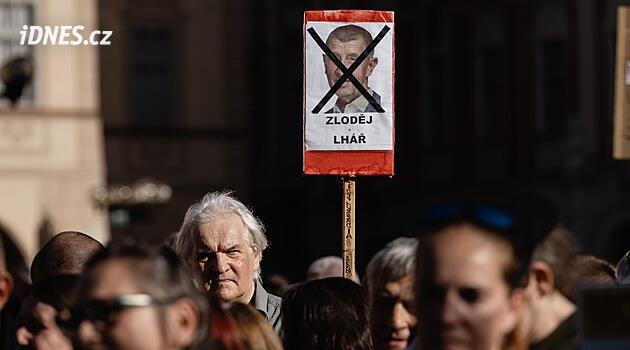 Demonstrace v Praze: Milion chvilek chtějí motivovat lidi k účasti ve volbách