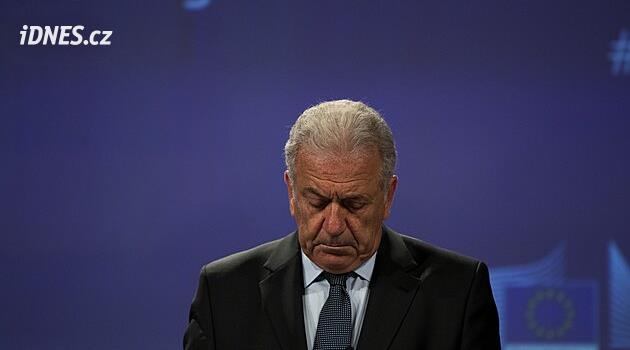 Řecký parlament vydal exkomisaře Avramopulose ke stíhání v Katargate