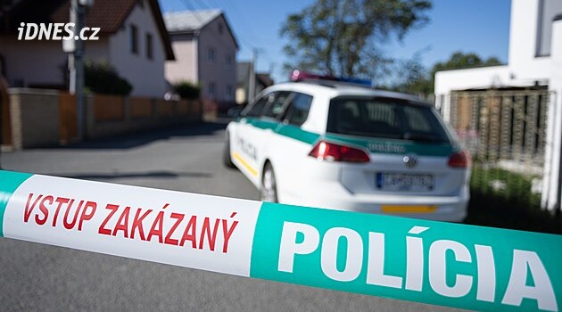 Na Slovensku po útoku ve škole prověřují i policistu, mohl podcenil informace