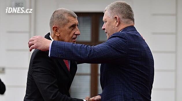 Babiš v Praze přivítá Fica. Společně odhalí sochu česko-slovenského přátelství