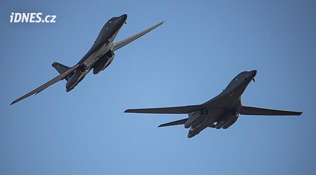 Americké nadzvukové bombardéry B-1B se přeženou nad Ostravou