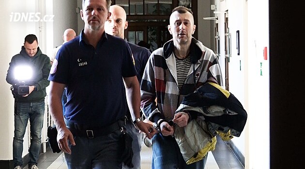 Vyhladím azylák, hrozil bezdomovec v Žatci. Za přípravu vraždy mu soud výrazně snížil trest