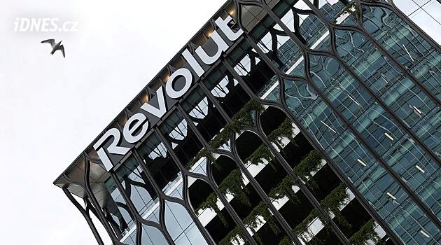 Revolut vydal data falešnému úřadu. Teď čelí vydírání kvůli stovkám klientů