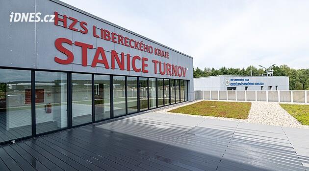 Nová základna v Turnově už slouží. K záchranářům se přidali hasiči a policisté