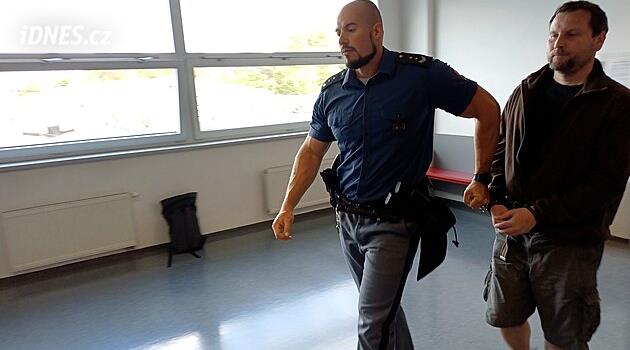 Je monstrózně mstivý, možnost nápravy je nulová, řekli znalci o traviči z Olomoucka