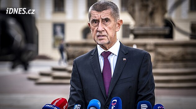 Babiš se bude s prezidentem Pavlem opět scházet dle potřeby. Je čas, aby to udělal i Macinka, míní