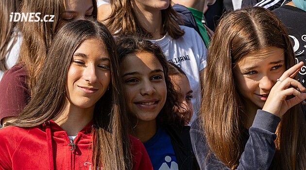 Itálie zavede limit na počet žáků, kteří neumí italsky. Ve školách zakáže i zahalování