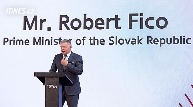 Fico těsně před odjezdem zrušil cestu na Ukrajinu, kvůli nemoci