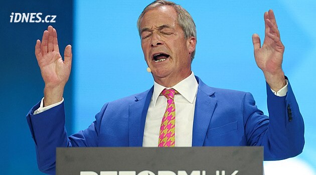 Farageova Reform UK se po skandálech propadá, předběhli ji labouristé i konzervativci