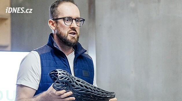 Protéza jako umělecké dílo. Průmyslový 3D tisk posouvá hranice léčby