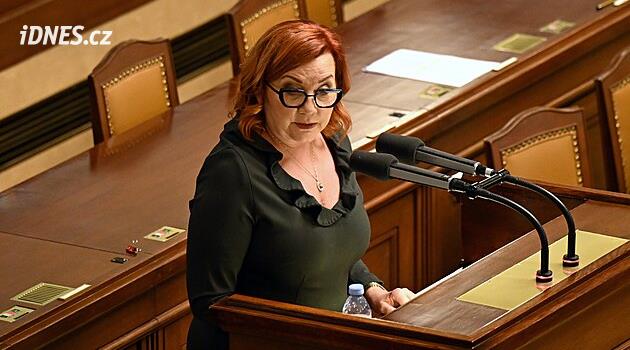 Poslanci zvýšili ochranu zájemců o spotřebitelské úvěry, kývli na horní hranici nákladů