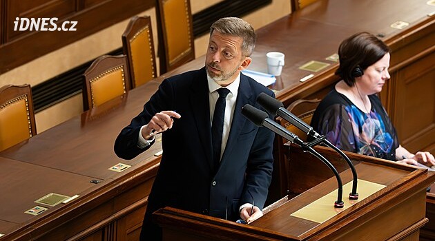 První jednání poslanců s omezením řečníků na vystoupení půl hodiny zrychlení jednání nepřineslo