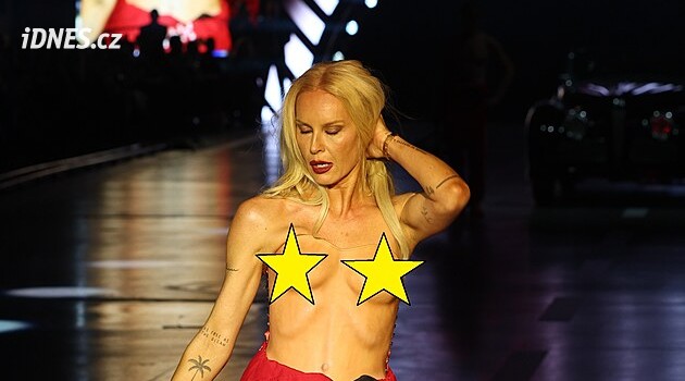 Nebyla jsem nahá. A i kdyby, tak co? Simona Krainová se vyjádřila k módní show Osmanyho Laffity