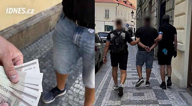 Místo korun nabízeli neplatné běloruské peníze, kapsářky si pak své krádeže streamovaly