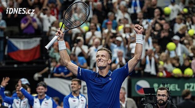 Češi opět míří na finále Davis Cupu! Proti USA srovnal Menšík a rozhodl Lehečka