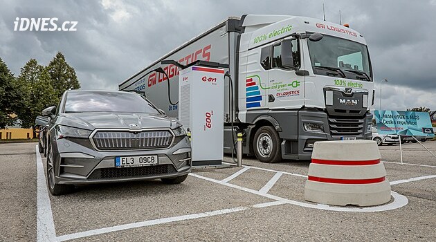 Elektroauto „natankujete“ v Dolním Dvořišti stejně rychle jako u benzinky