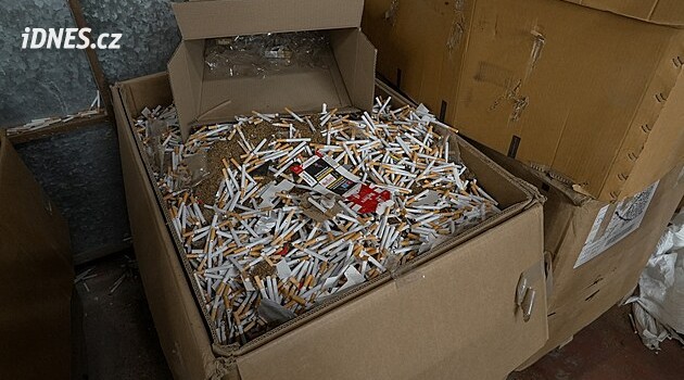 Nelegální výroba cigaret v EU sílí. Evropský účetní dvůr žádá lepší koordinaci