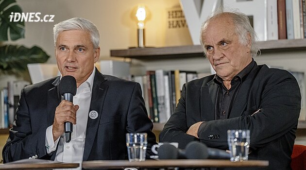 Trestní oznámení i zneužitý účet. Knihovna čelila cílenému útoku, tvrdí Dušek