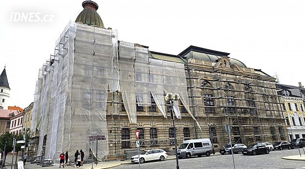 Přerov zmodernizuje restauraci v Městském domě, také se musí pustit do oprav fasády