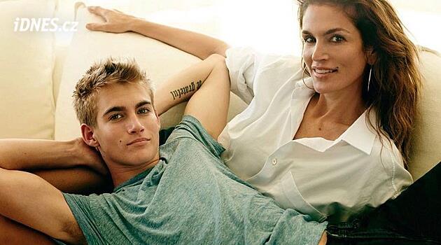 Jak zemřel model Presley Gerber? Policie smrt vyšetřuje jako podezření na předávkování