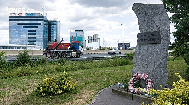 OBRAZEM: „Hajzlbába“ i legendární motorest. Zmapovali jsme skryté perly D1