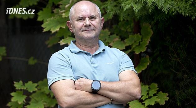 Nemáme problém s cizinci, kteří tu pracují a nezneužívají dávky, říká lídr SPD v Plzni