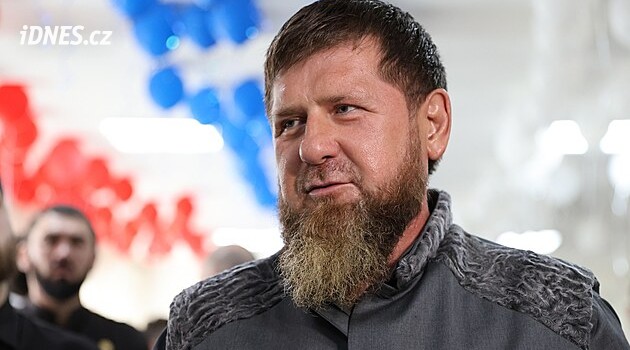 Ramzan Kadyrov obhájil v čele Čečenska už pátý mandát. Podle volební komise získal rekordních 99,85 procenta hlasů